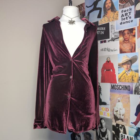 Red Velvet Gothic Top - Picture 2 of 7